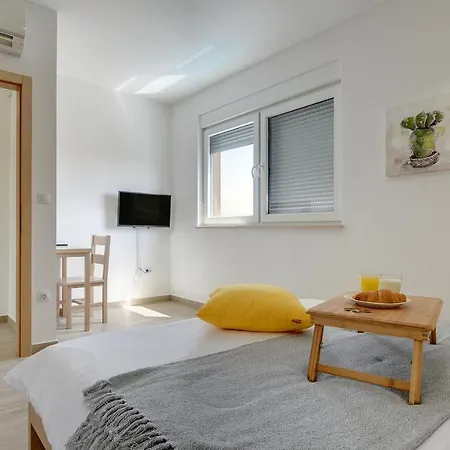 Bella Villa *